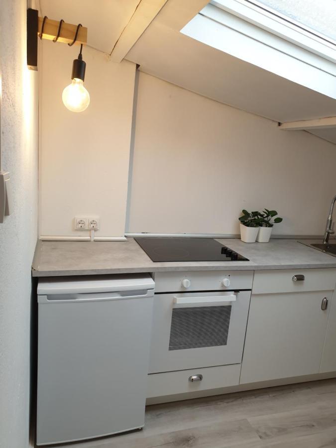 Apartamento BUHARDILLA / LOFT A ESTRENAR a 50 m. de MARIA PITA y del puerto A Coruña Exterior foto