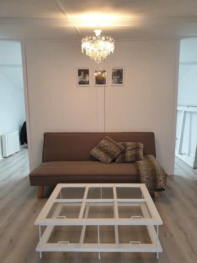 Apartamento BUHARDILLA / LOFT A ESTRENAR a 50 m. de MARIA PITA y del puerto A Coruña Exterior foto
